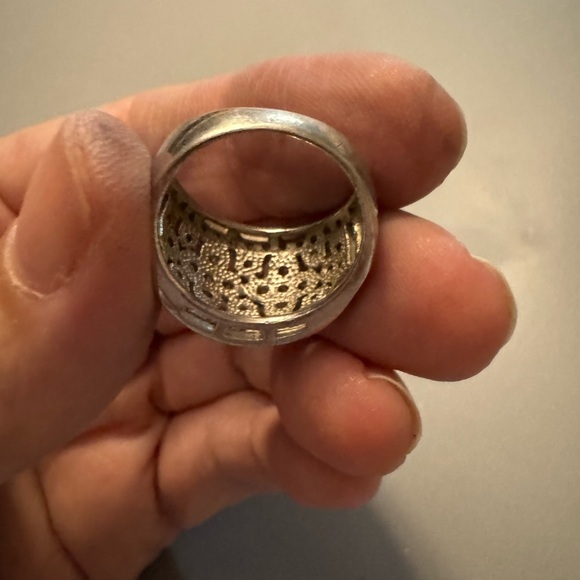 Elegant Silver Floral Ring in sterling silver - Picture 5 of 6